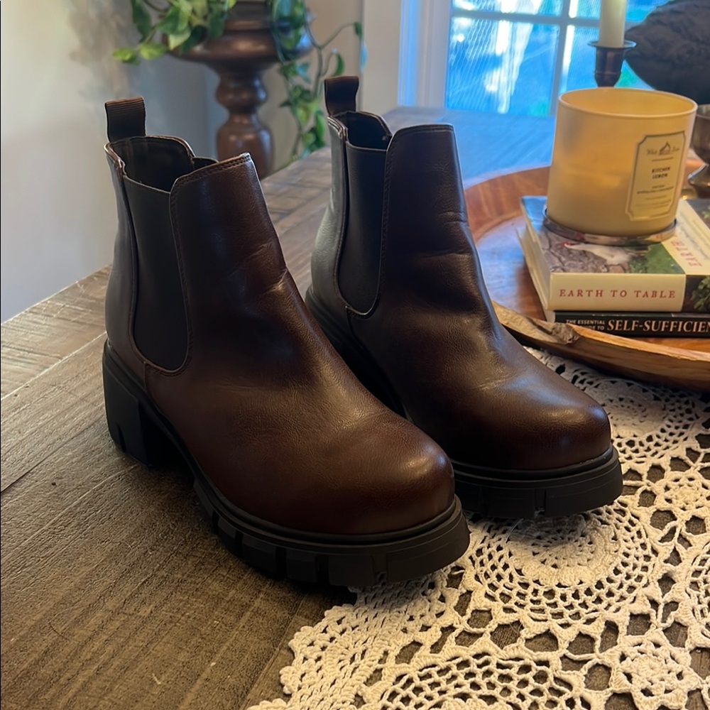 Women's Brown Leather Ankle Boots